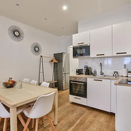 Urbanflat 34 - Spacious & Bright Parisian