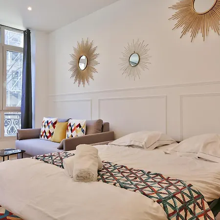 Appartamento Urbanflat 34 - Spacious & Bright Parisian *